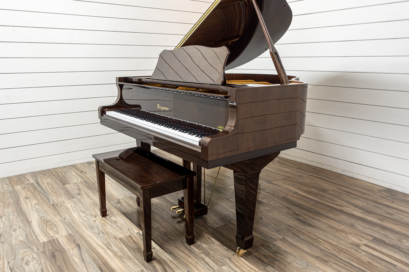 Bergmann TG-150 Baby Grand Piano