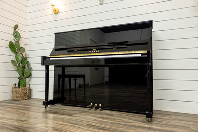 Yamaha T118 Upright Piano