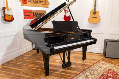 Yamaha S-400 E Grand Piano