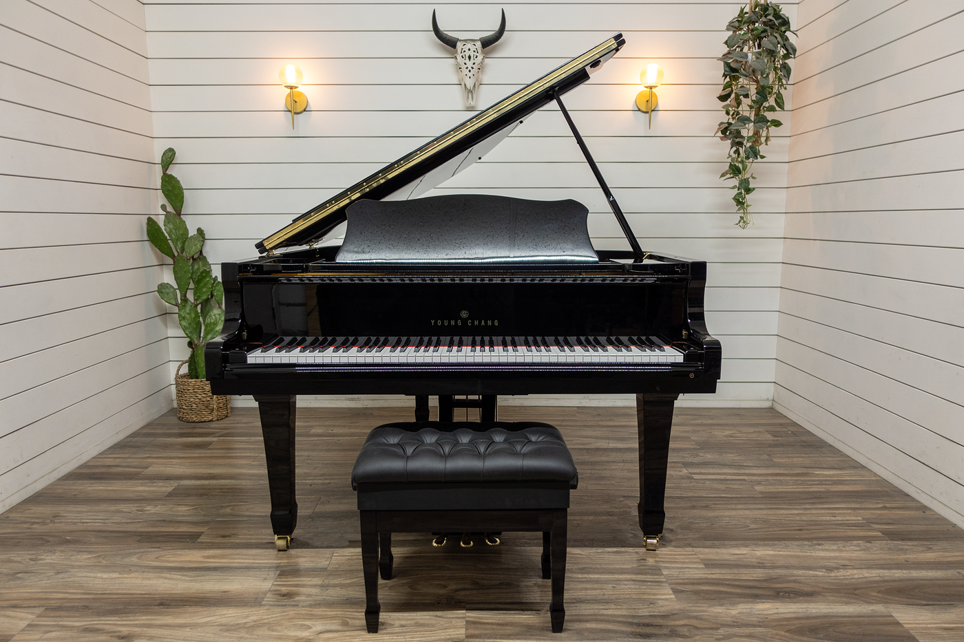 Young Chang G-175 Baby Grand Piano