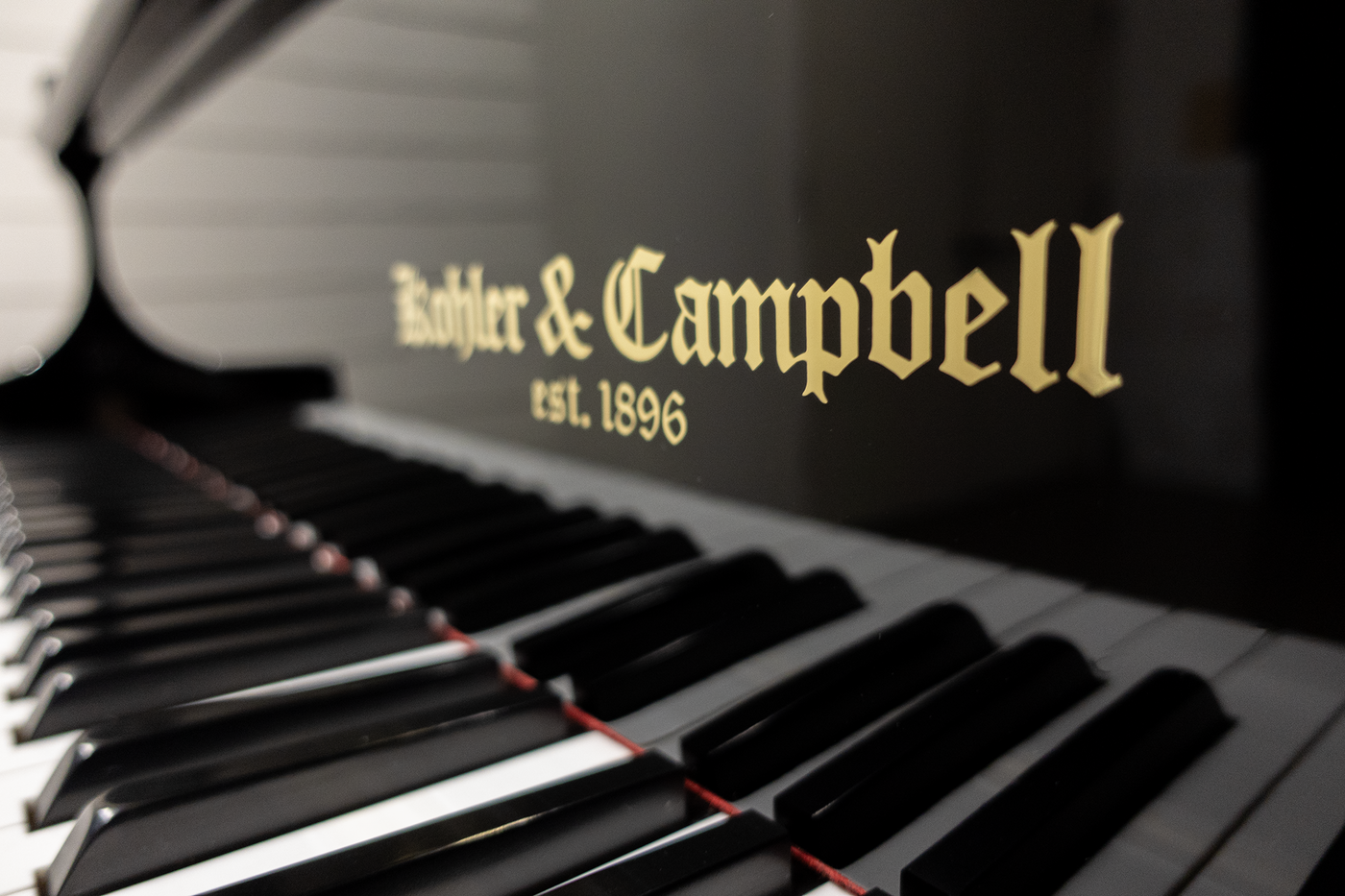 Kohler & Campbell SKG-600S Baby Grand Piano