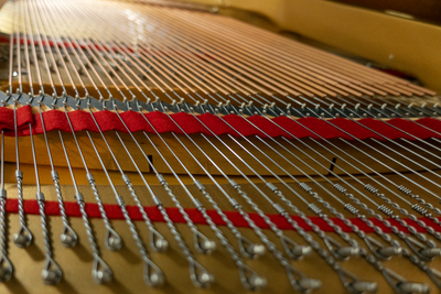 Kohler & Campbell SKG-600S Baby Grand Piano