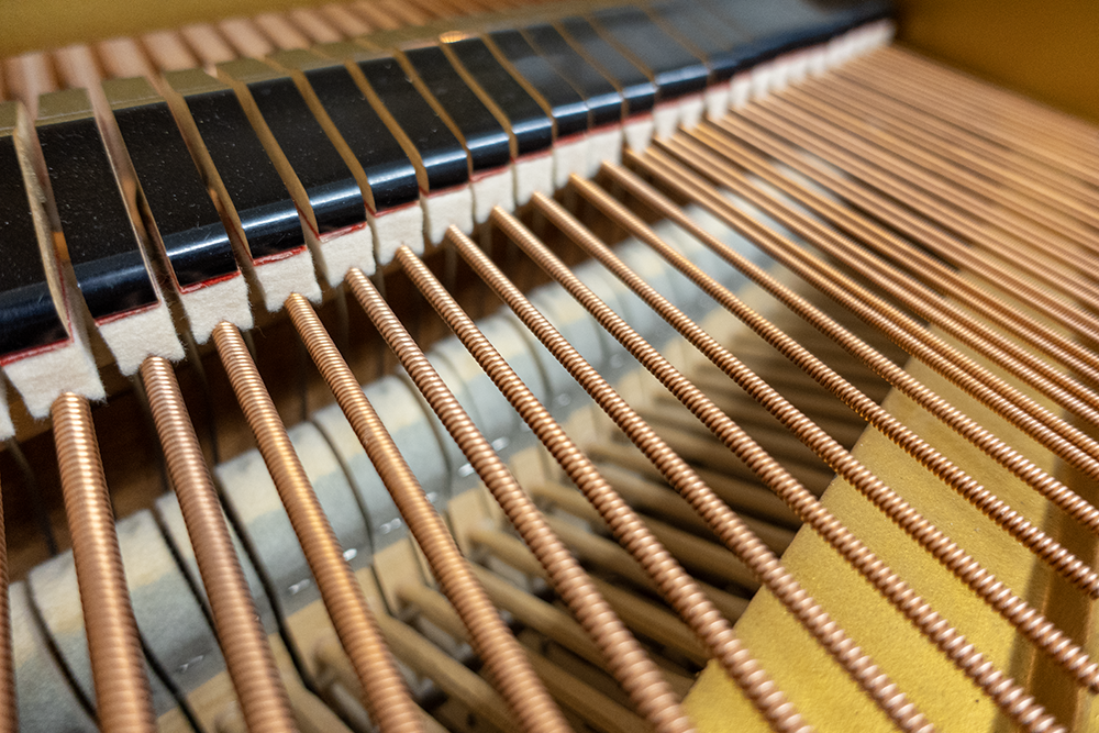 Young Chang G-185 Grand Piano