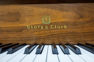 Story & Clark Baby Grand Piano