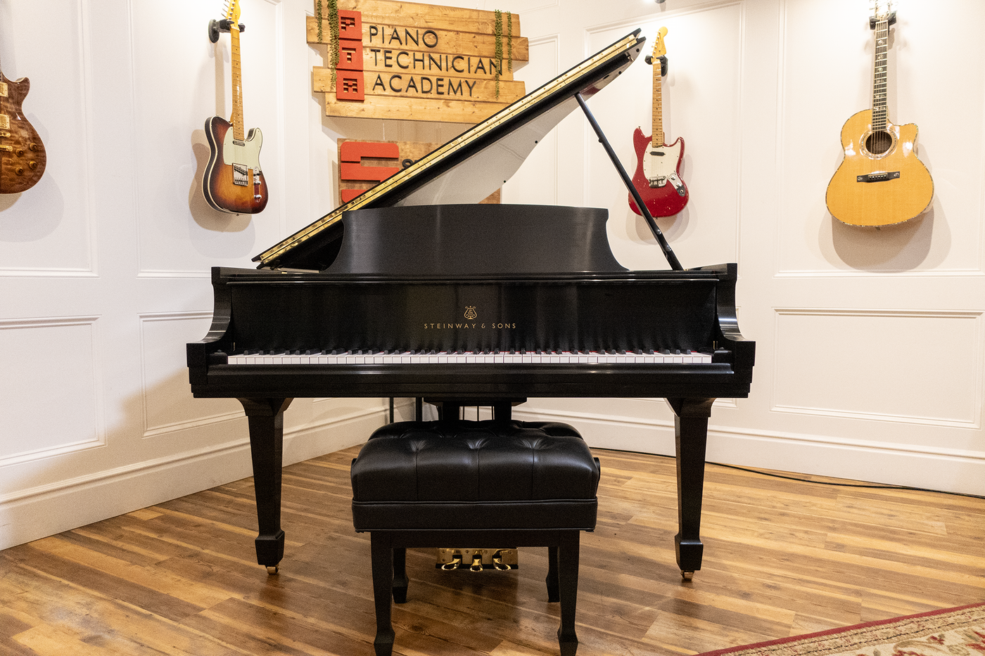 Steinway & Sons M Parlor Grand Piano