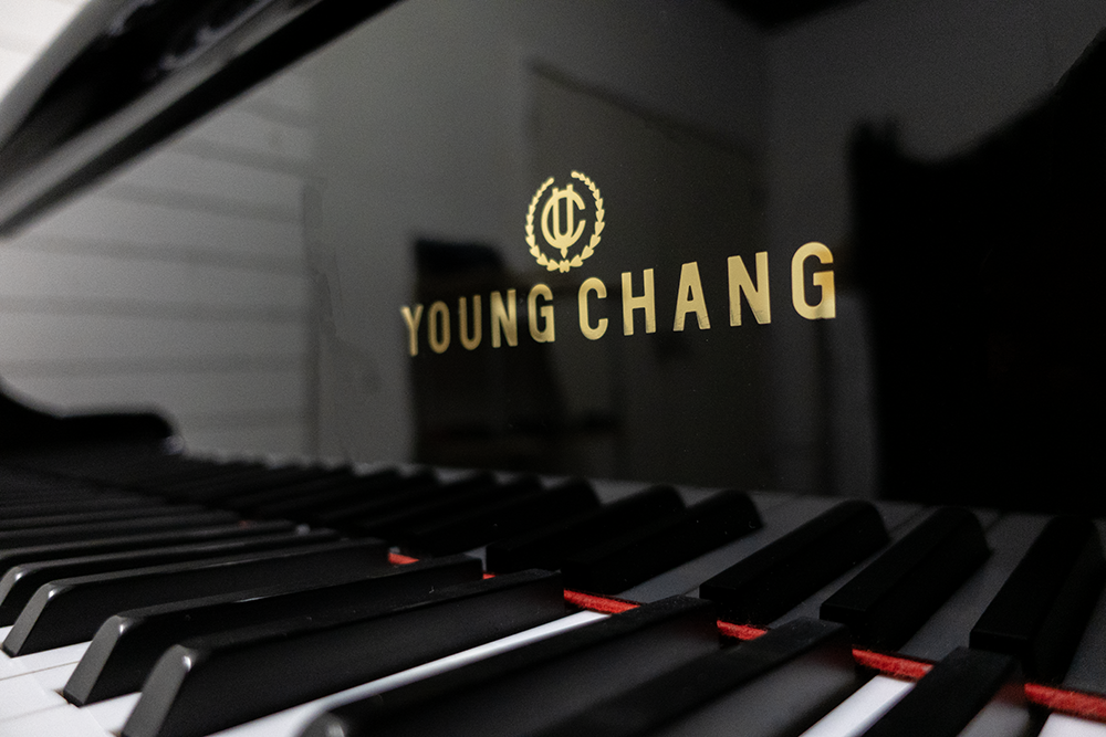 Young Chang Pramberger PG-185 Grand Piano