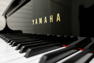 Yamaha G5 Grand Piano