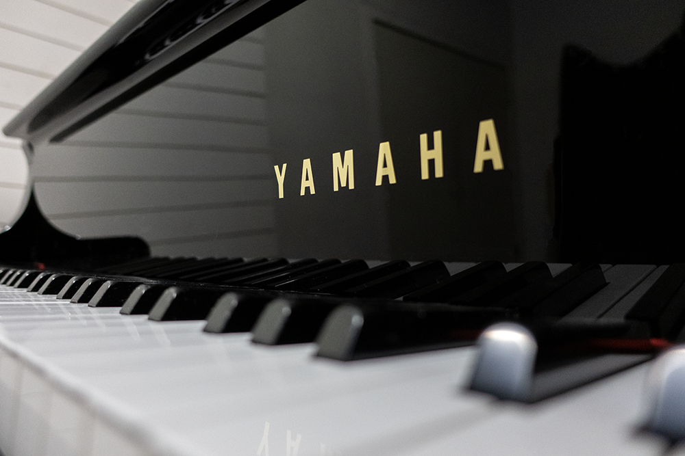 Yamaha GC1 Disklavier Baby Grand Piano