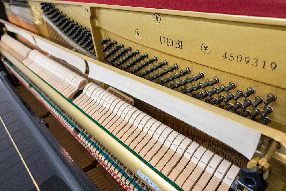 Yamaha U10 Upright Piano