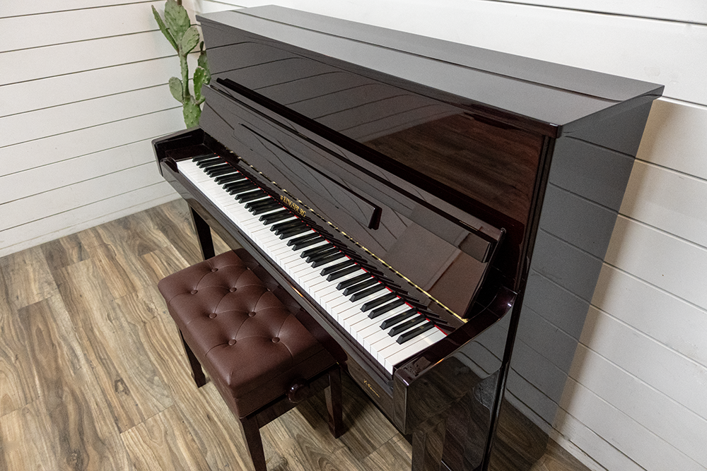 Kingsburg KU-120 Upright Piano