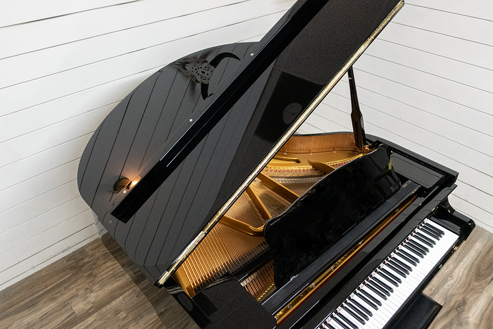 Suzuki F-410 Petite Baby Grand Piano