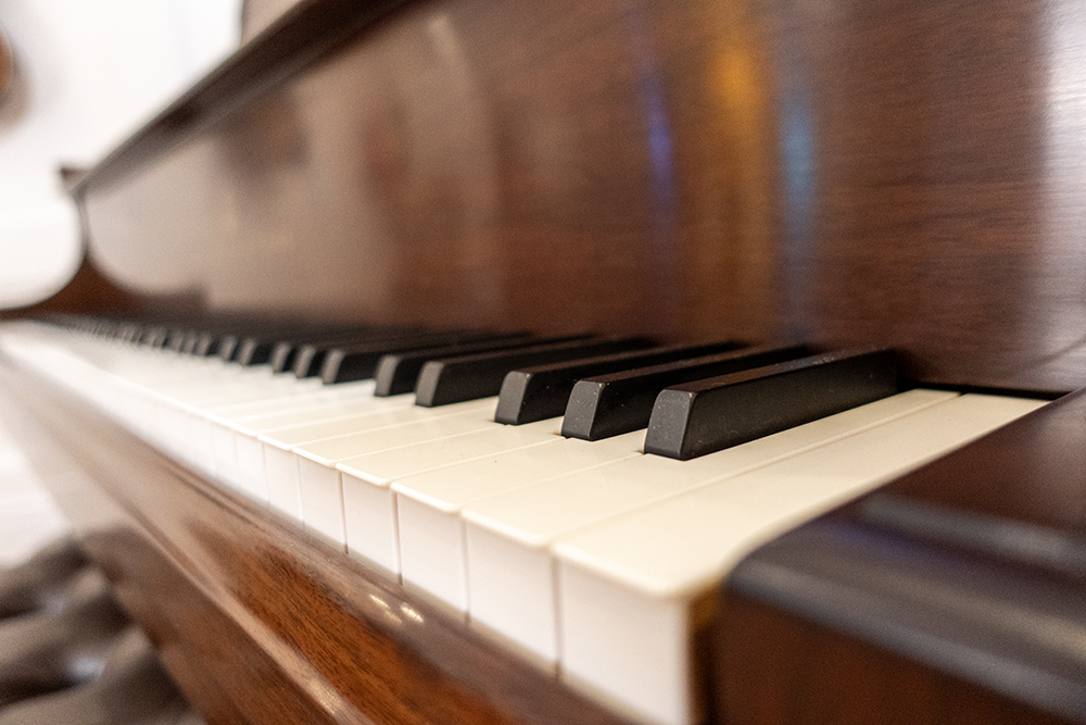 Steinway & Sons L Parlor Grand Piano