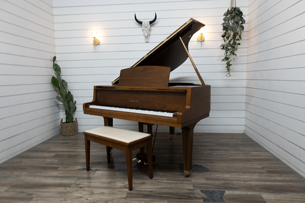 Yamaha GH1 Baby Grand Piano