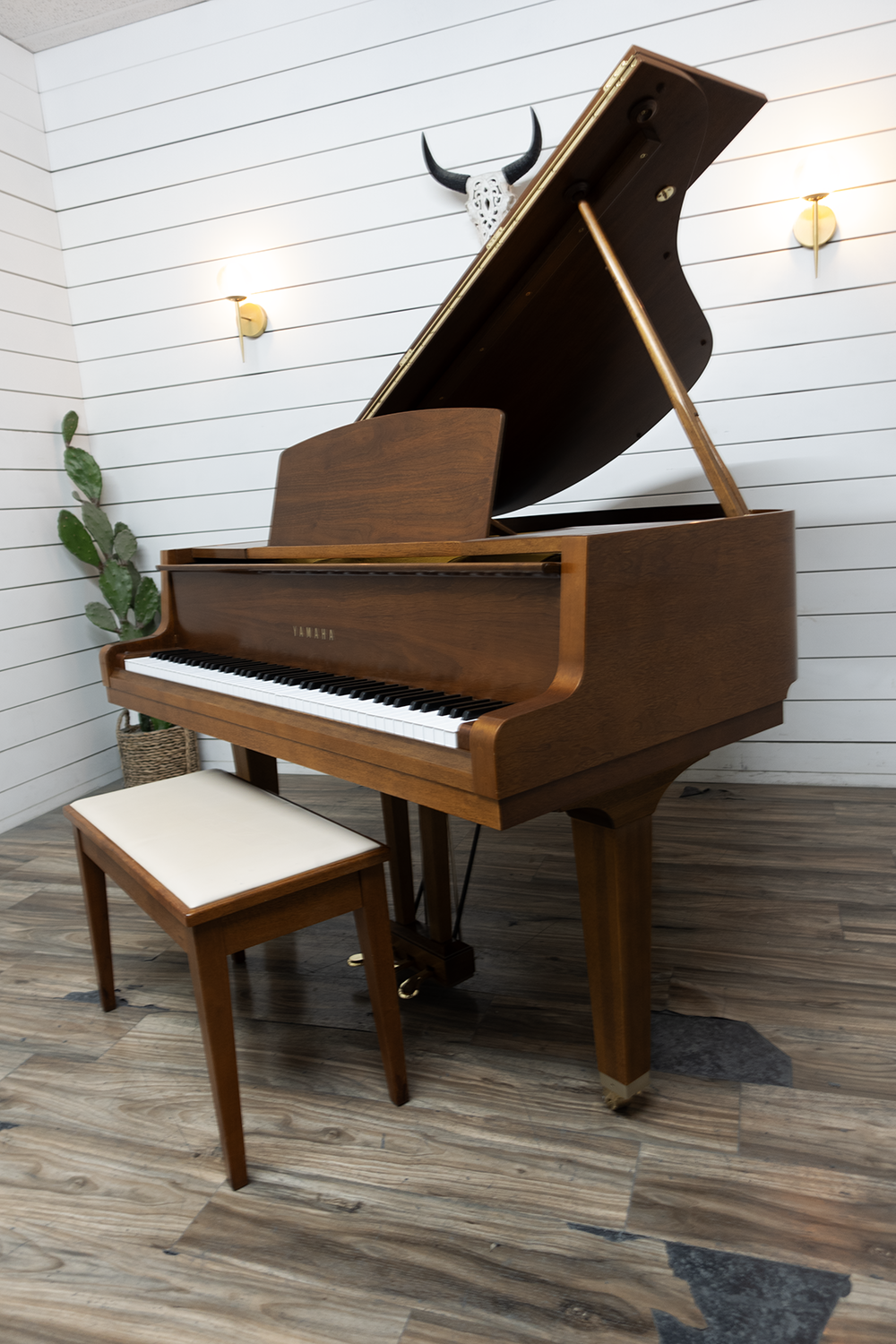 Yamaha GH1 Baby Grand Piano