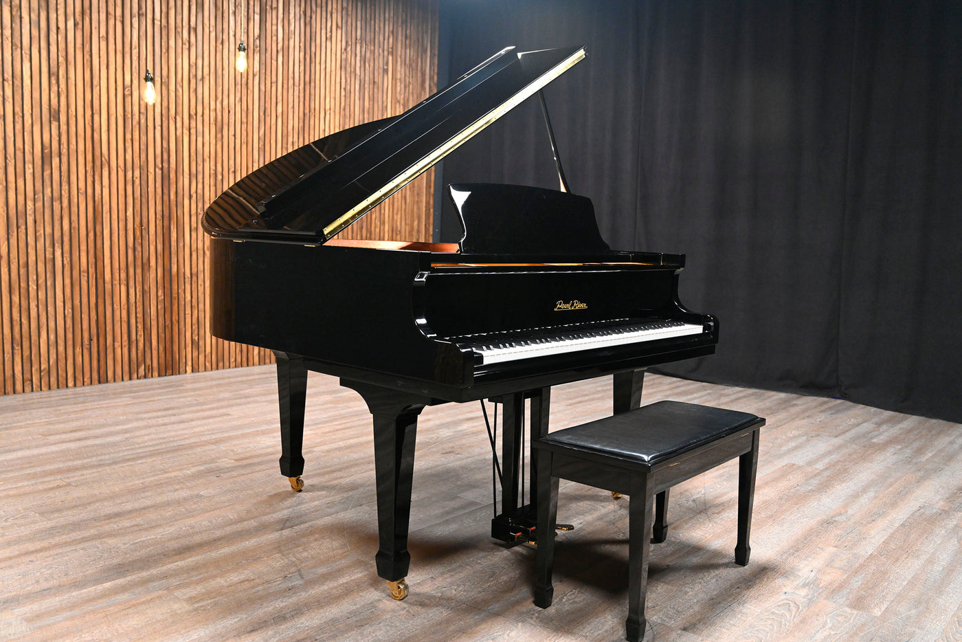 Pearl River GP142 Petite Baby Grand Piano