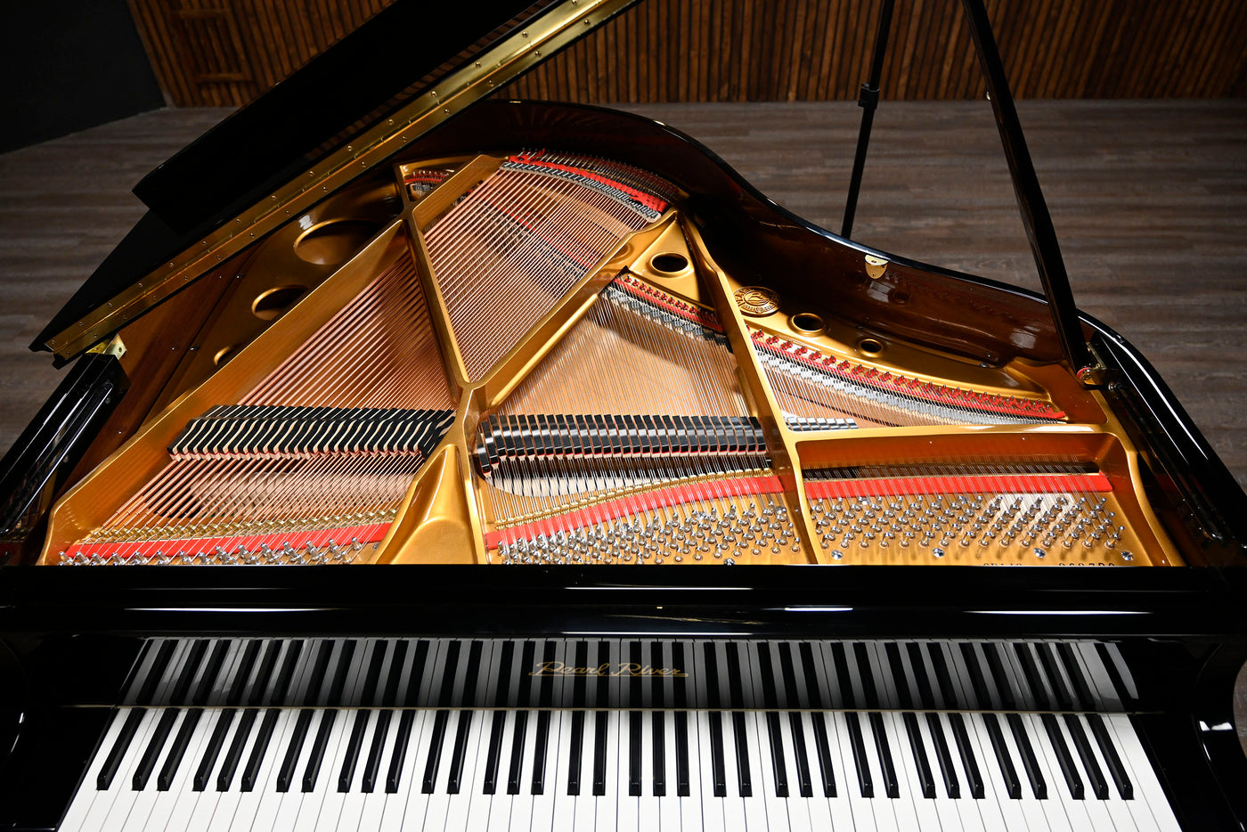 Pearl River GP142 Petite Baby Grand Piano