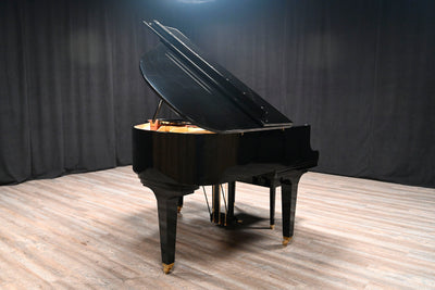 Kawai GM-10K Petite Baby Grand Piano