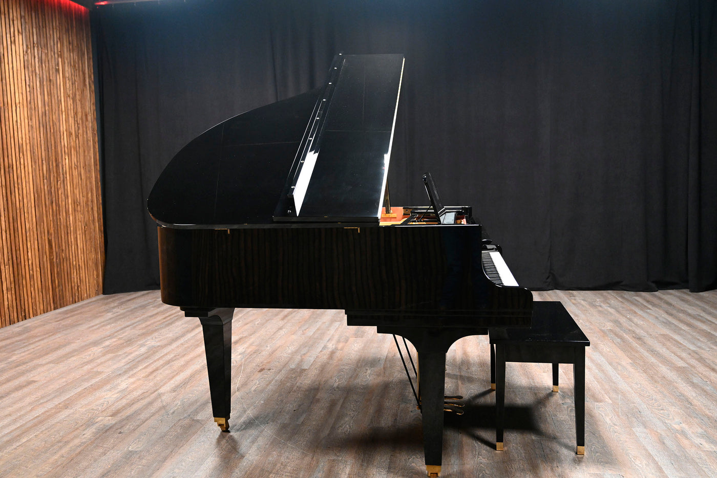 Kawai GM-10K Petite Baby Grand Piano