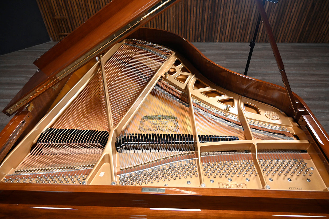 Kawai KG-2D Parlor Grand Piano