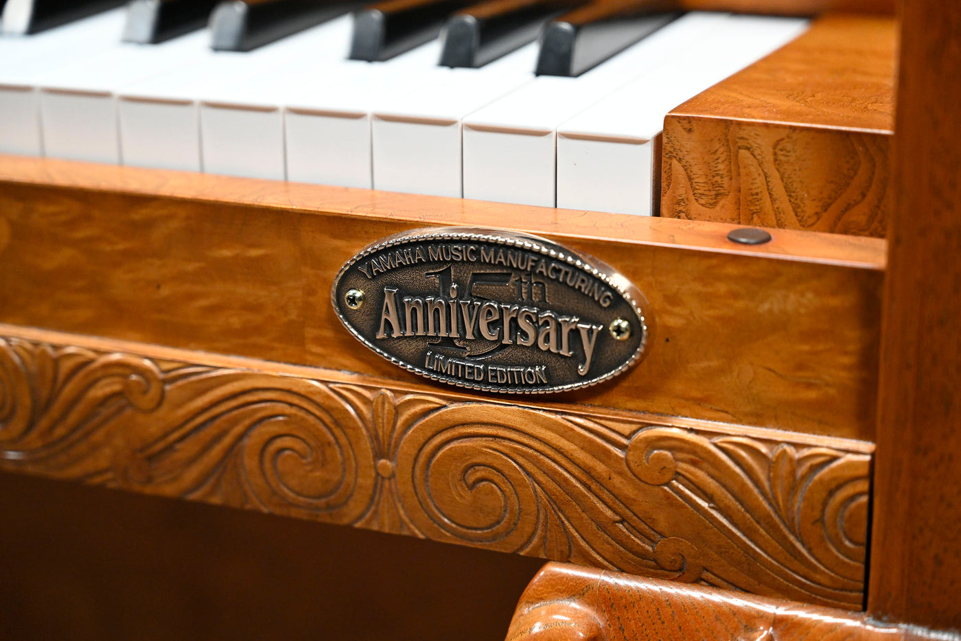 Yamaha M515 CH Upright Piano