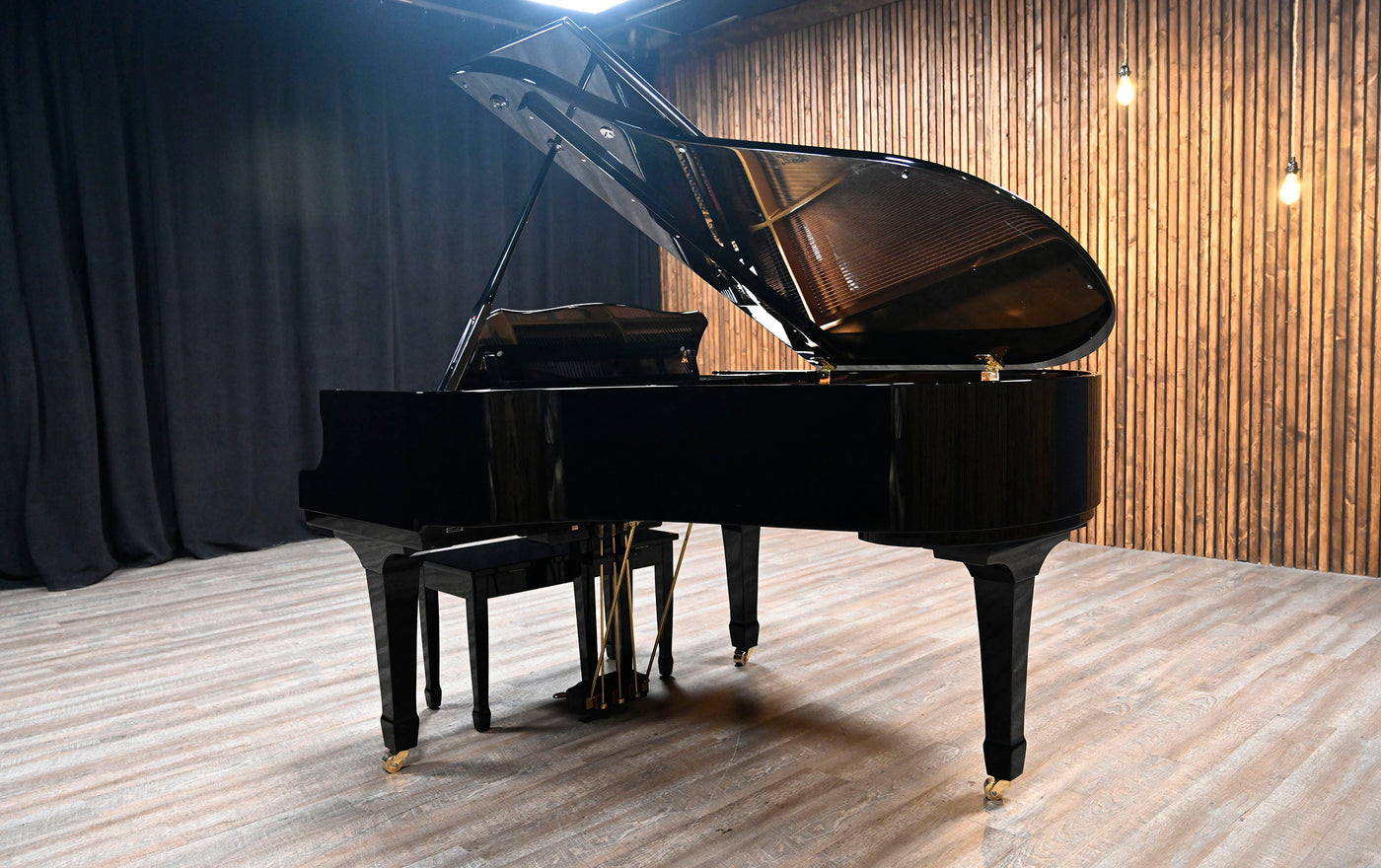 Young Chang G-175 Parlor Grand Piano