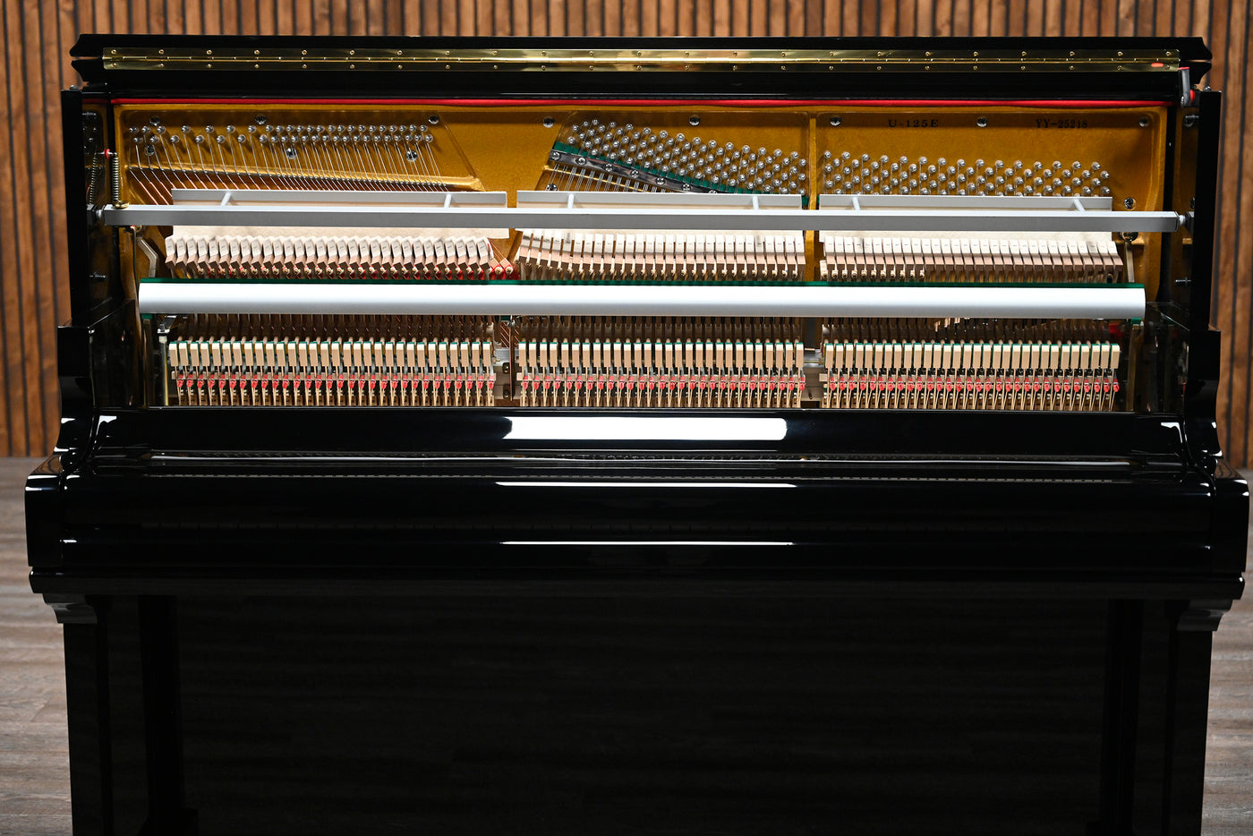 Hallet Davis U-125E Upright Piano