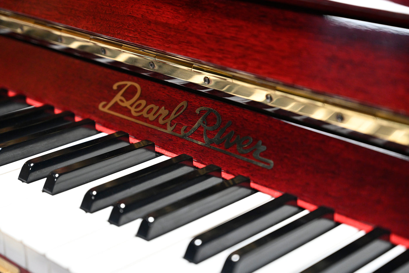 Pearl River UP-108M Upright Piano