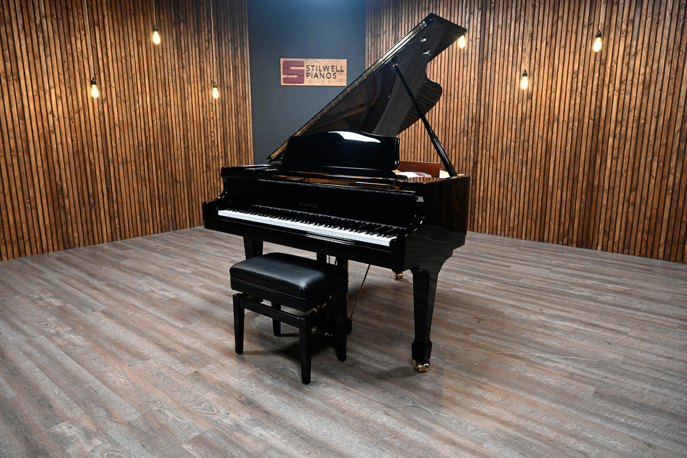Samick SIG-57D Parlor Grand Piano