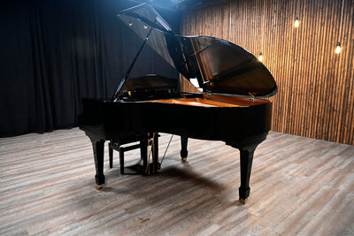 Samick SIG-57D Parlor Grand Piano