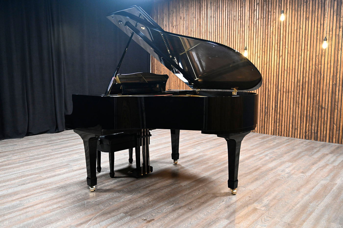 Yamaha G1 Baby Grand Piano