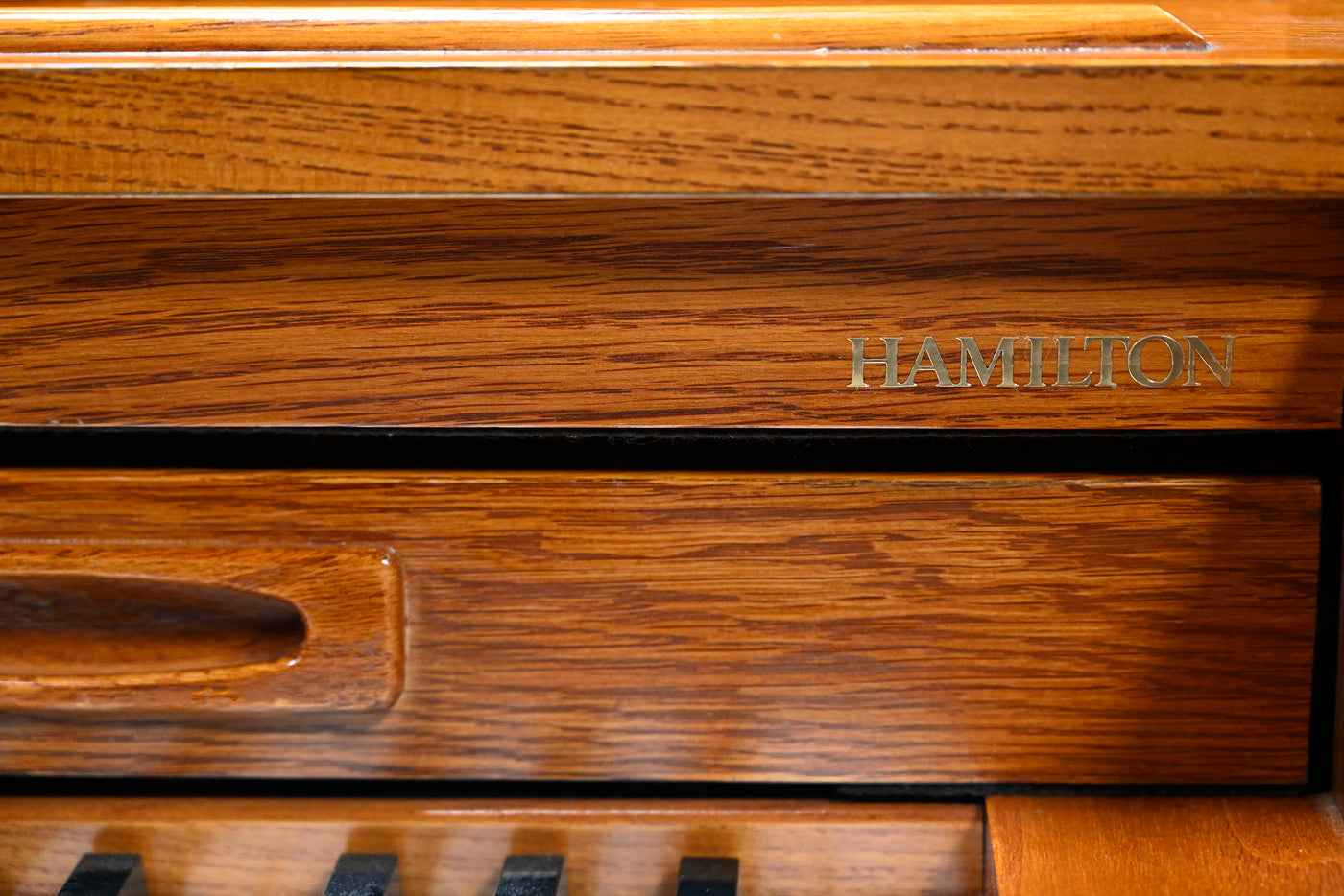 Baldwin Console Upright Piano