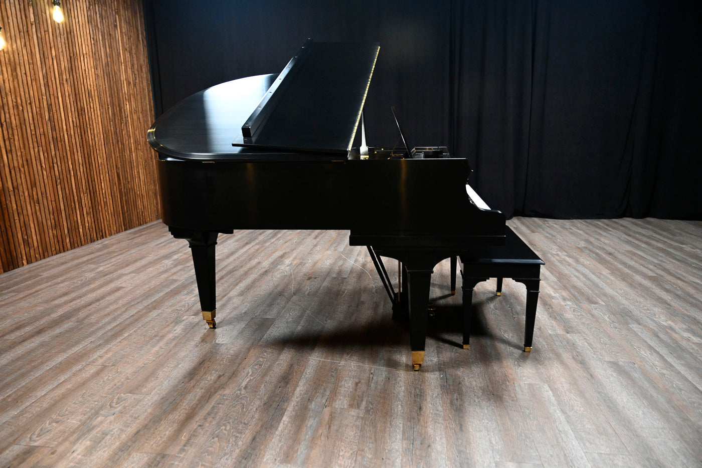 Mason & Hamlin T Baby Grand Piano