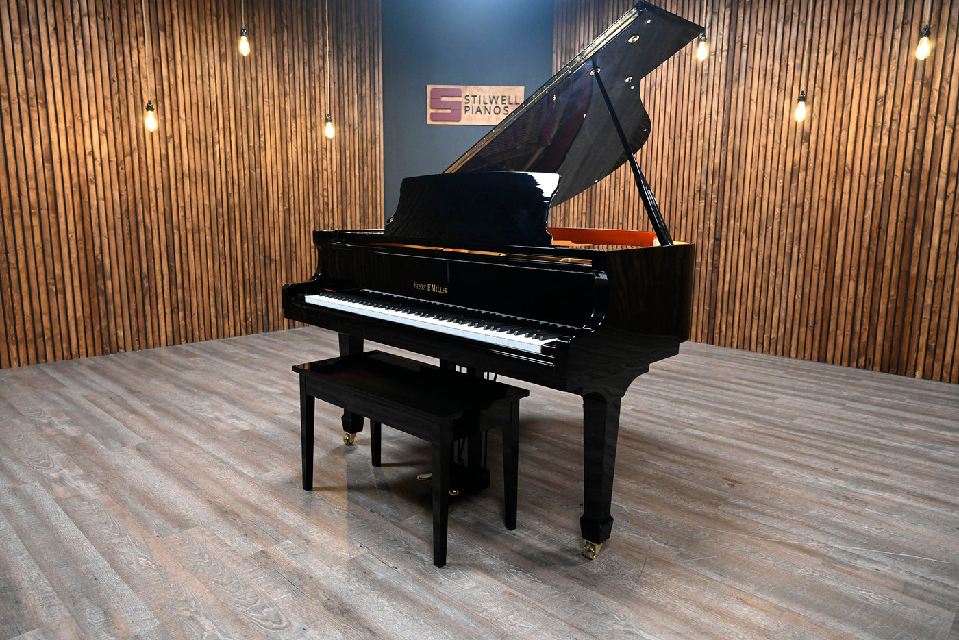 Henry F Miller HMG63EP Baby Grand Piano