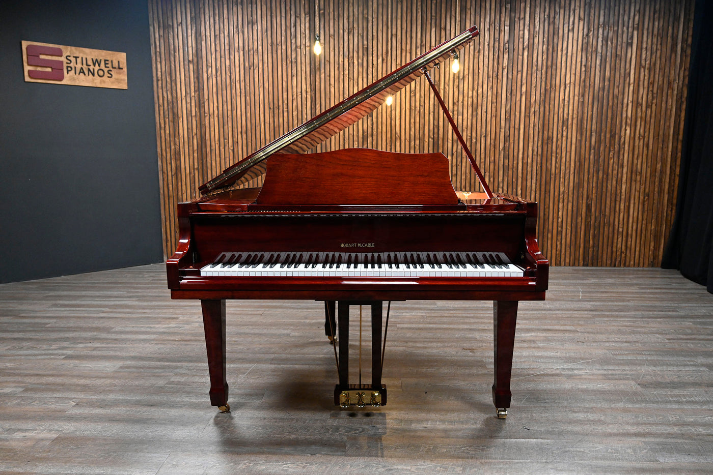 Hobart Cable GH-42 Petite Baby Grand Piano