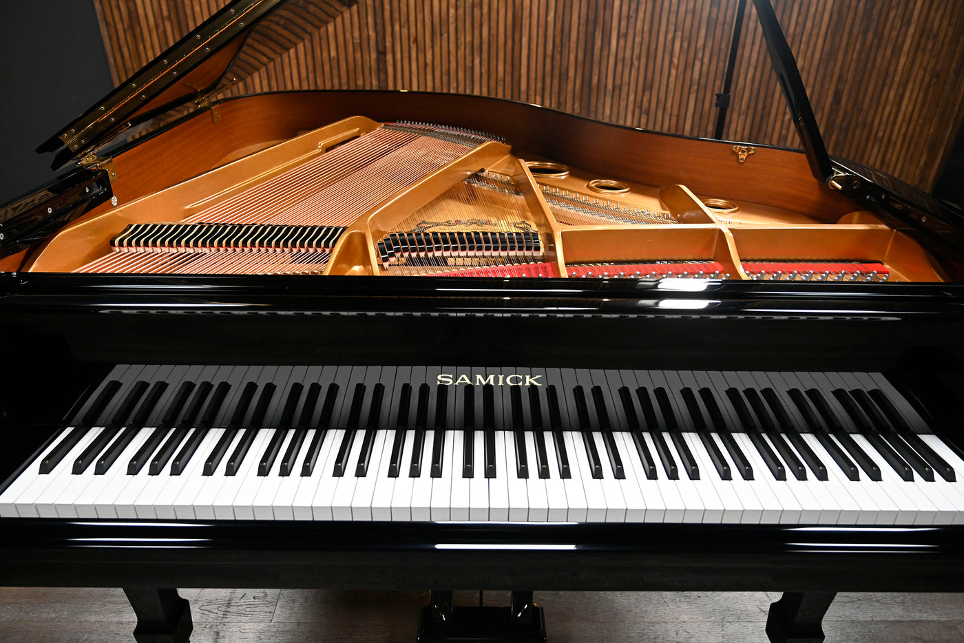 Samick SIG-50D Baby Grand Piano