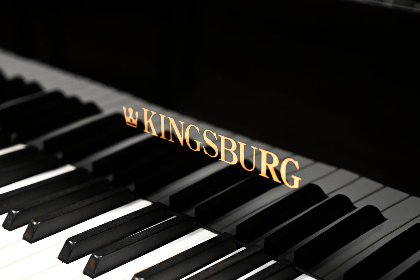 Kingsburg KF-185 Grand Piano