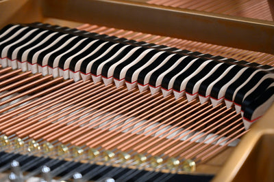 Kingsburg KF-185 Grand Piano
