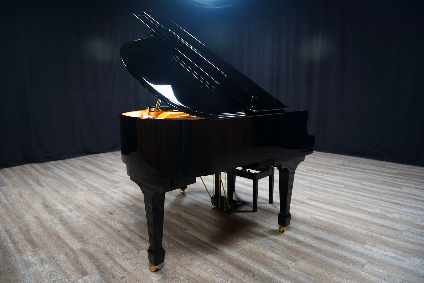 Samick SIG-50 Baby Grand Piano