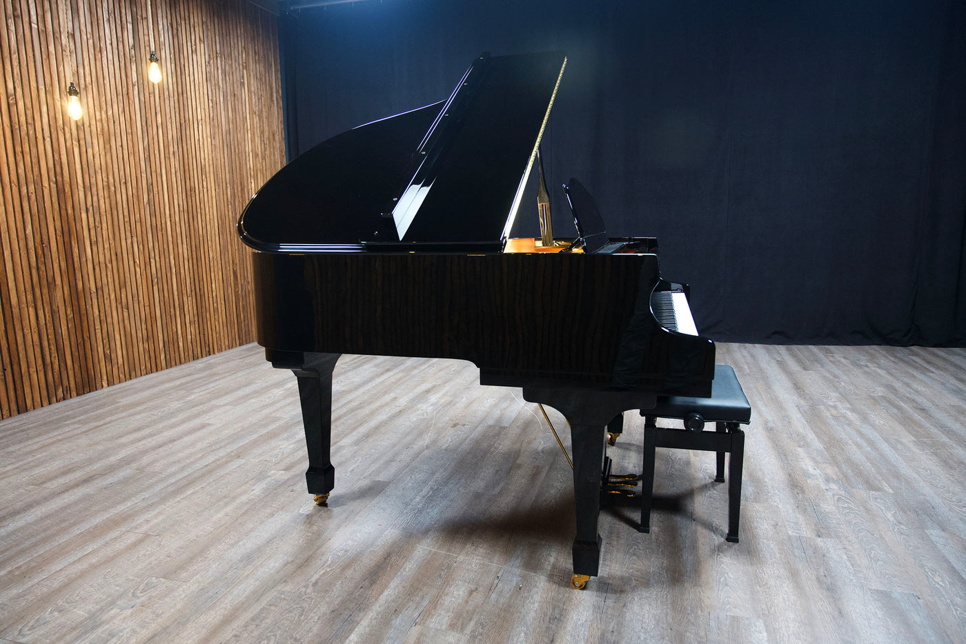 Samick SIG-50 Baby Grand Piano