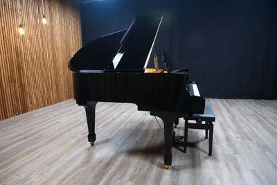 Samick SIG-50 Baby Grand Piano