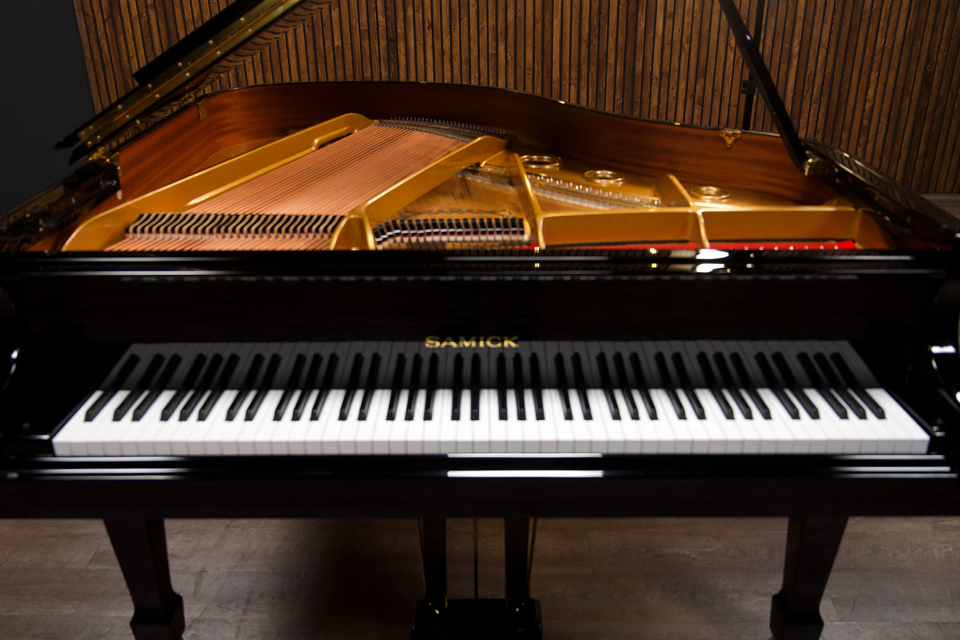 Samick SIG-50 Baby Grand Piano