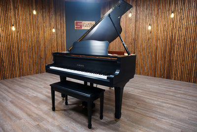 Yamaha C2 Parlor Grand Piano
