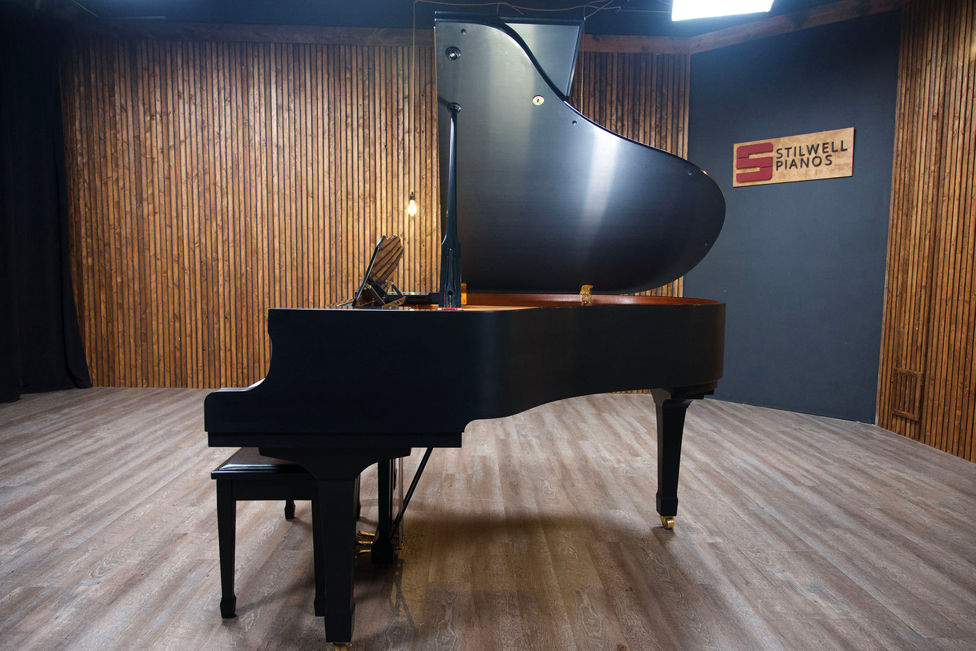 Yamaha C2 Parlor Grand Piano