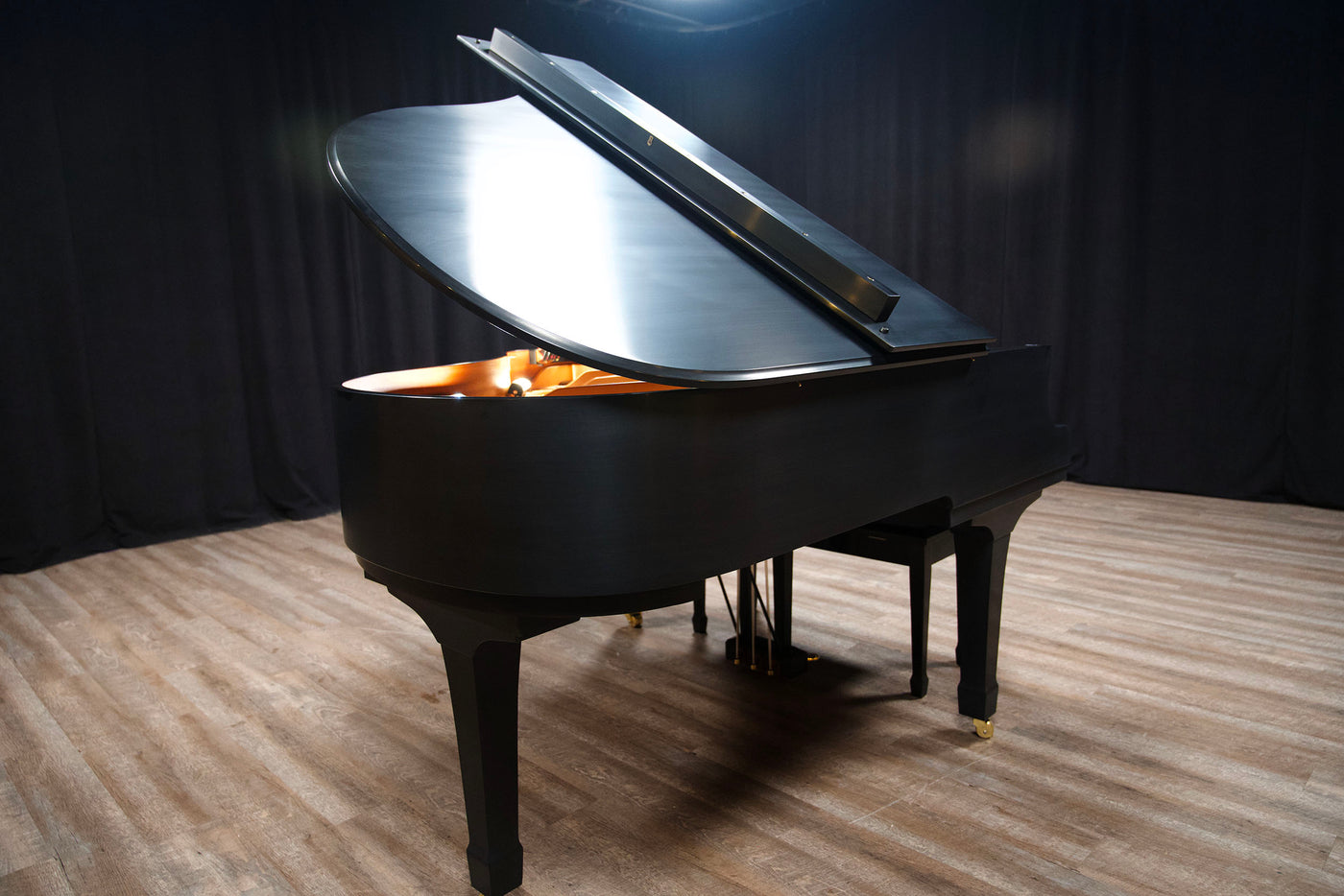 Yamaha C2 Parlor Grand Piano