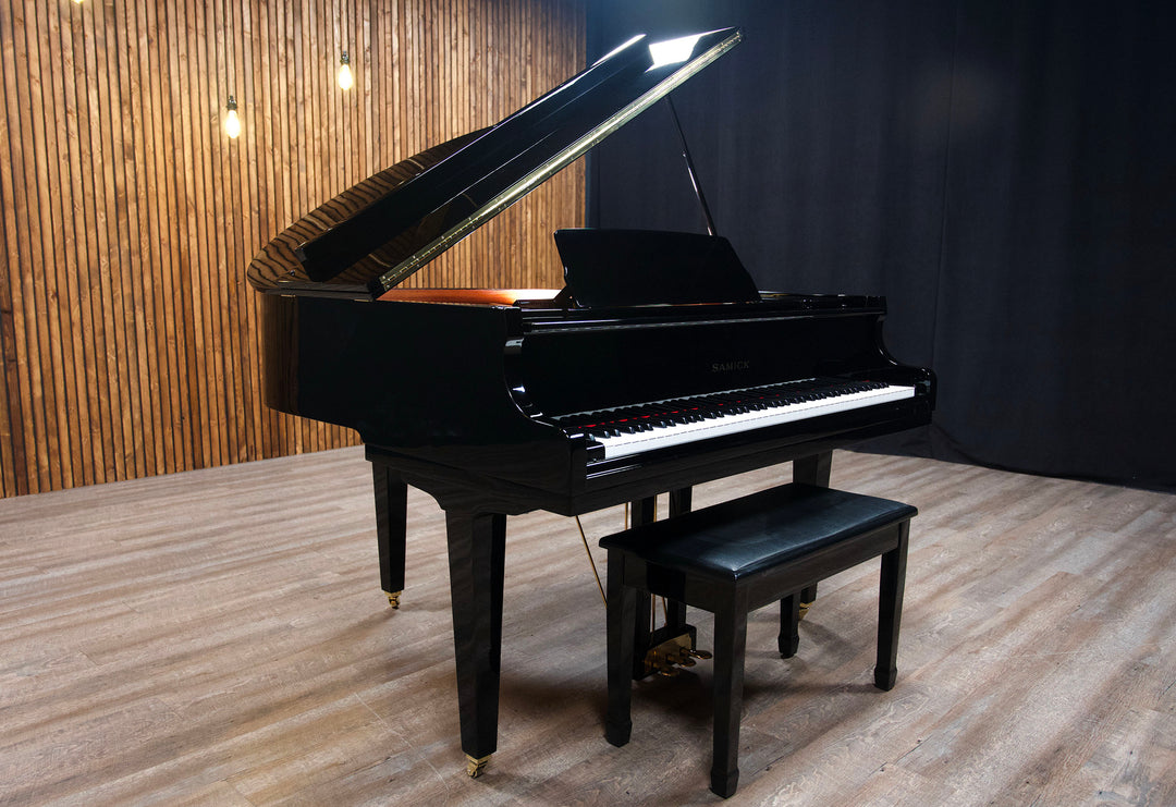 Samick SG-140A Petite Baby Grand Piano – Stilwell Pianos