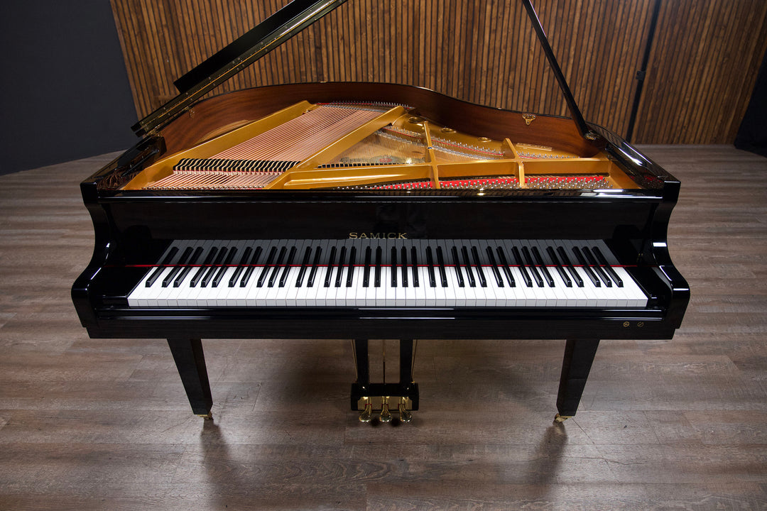 Samick SG-140A Petite Baby Grand Piano – Stilwell Pianos