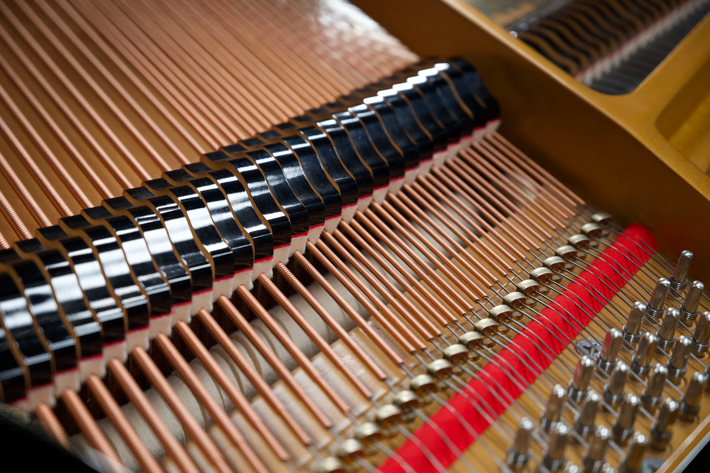 Samick SG-140A Petite Baby Grand Piano