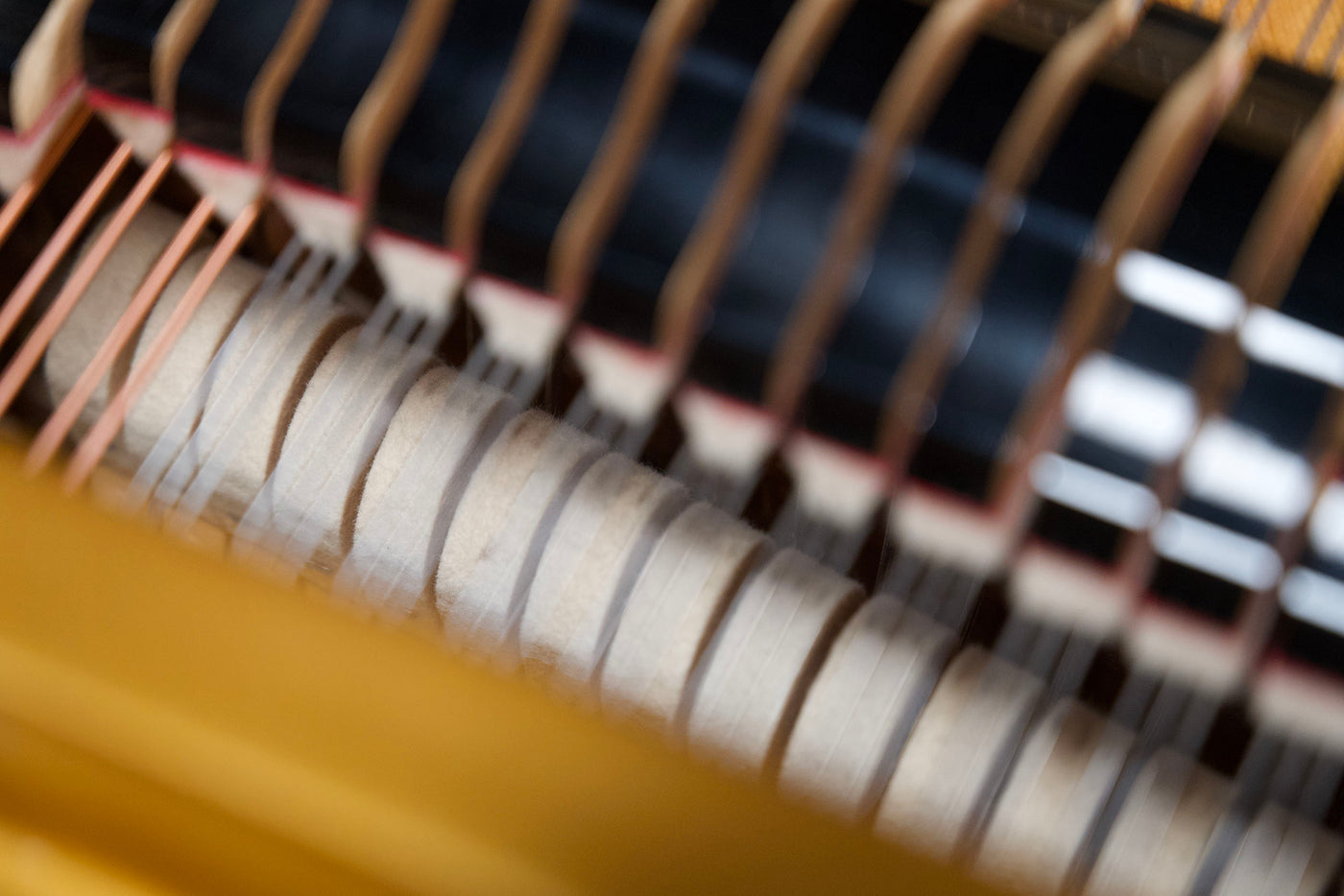 Samick SG-140A Petite Baby Grand Piano