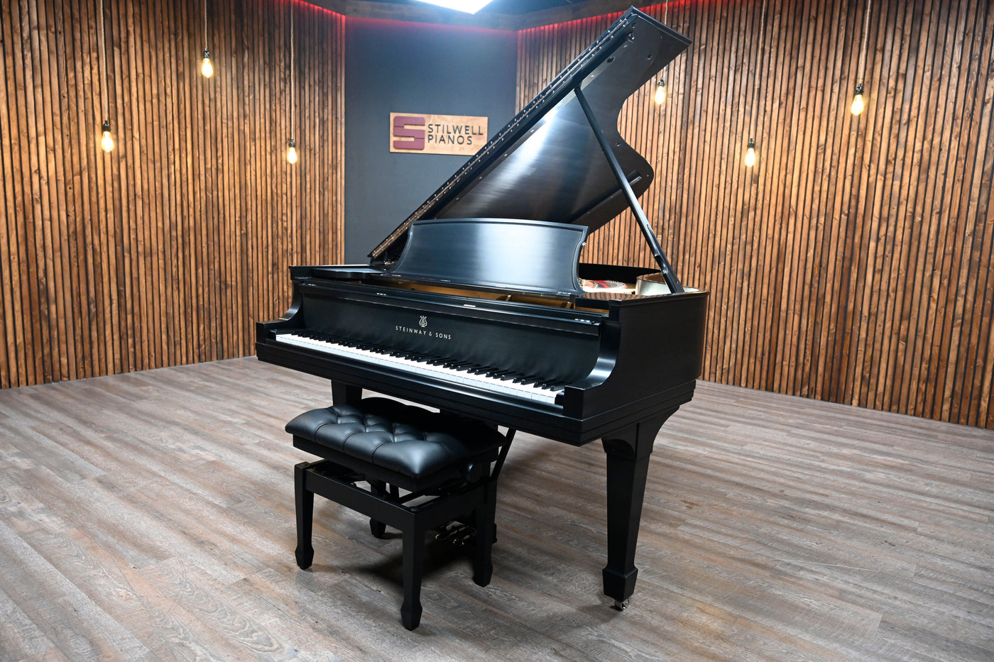 Steinway & Sons B Semi-Concert Grand Piano