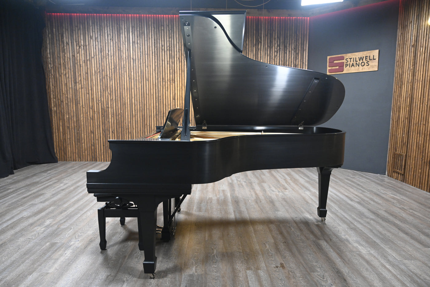 Steinway & Sons B Semi-Concert Grand Piano